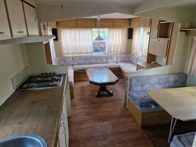 8,45x3,12x3,35 m kunststof chalet - afbeelding 16 van  18