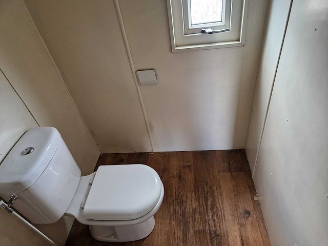 8,45x3,12x3,35 m kunststof chalet - afbeelding 8 van  23