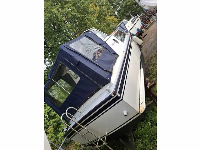 850 - motorjacht - afbeelding 10 van  21
