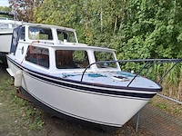 850 - motorjacht
