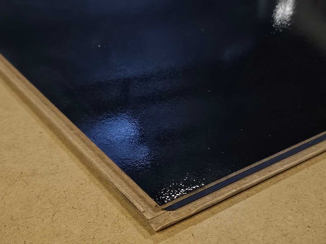 86 m2 laminaat hoogglans tegel - 1220 x 610 x 8 mm - afbeelding 1 van  1