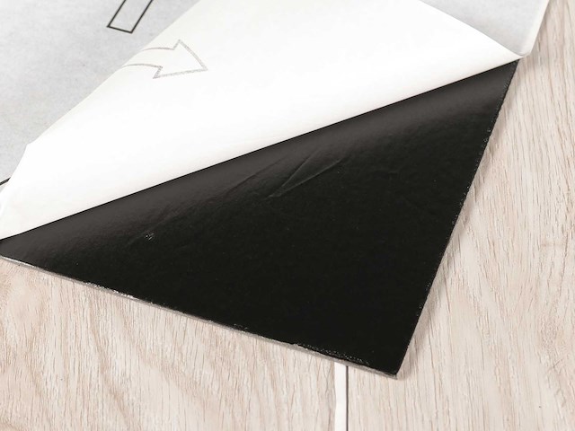 86 m2 pvc zelfklevend stroken - 1219 x 184 x 2,5 mm - afbeelding 4 van  4