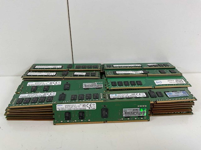8gb ddr4 - mix model rams - check description (62x) - afbeelding 1 van  16