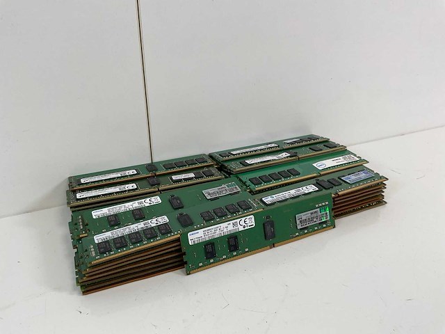 8gb ddr4 - mix model rams - check description (62x) - afbeelding 9 van  16