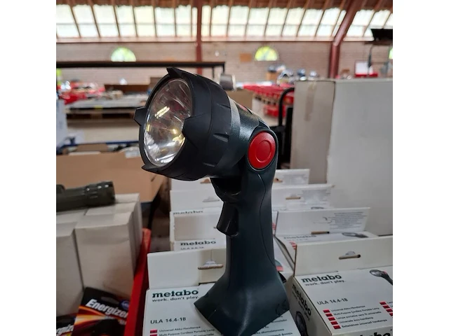 8x accu handlamp metabo, ula 14.4-18 - afbeelding 3 van  4