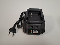 8x accu lader 21v - afbeelding 1 van  4