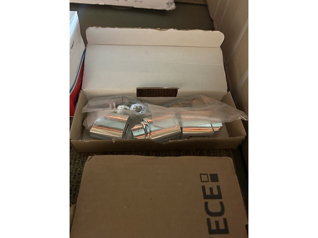 8x badkamer/sanitair accessoires en toebehoren w.o. tece - afbeelding 9 van  10