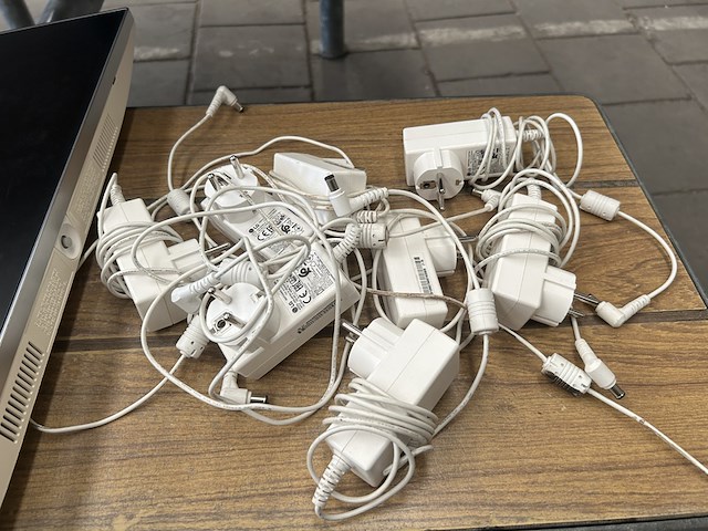 8x beeldscherm, lg - afbeelding 3 van  6