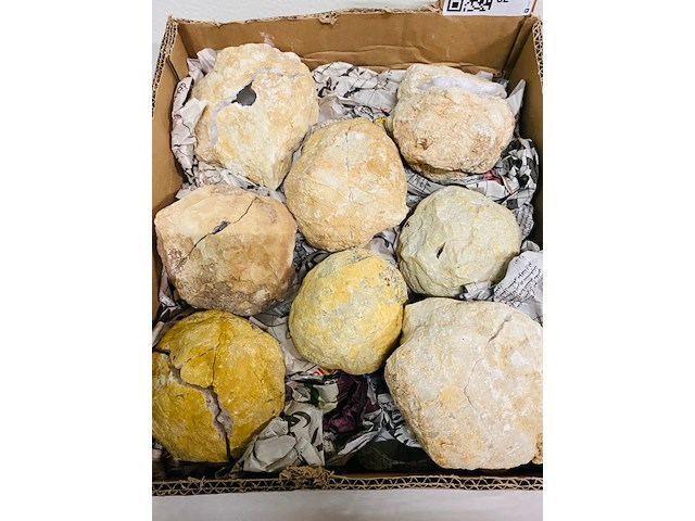 8x bergkristal geodes - afbeelding 4 van  5