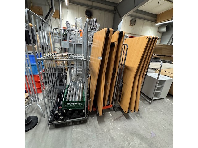 8x bureautafel en ronde tafel, beuken/zwart - afbeelding 1 van  3