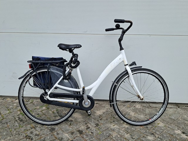 8x damesfiets, wit - afbeelding 2 van  17