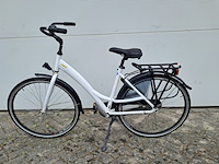 8x damesfiets, wit - afbeelding 7 van  17