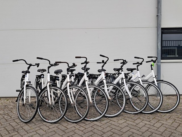8x damesfiets, wit - afbeelding 1 van  17