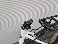 8x damesfiets, wit - afbeelding 22 van  27