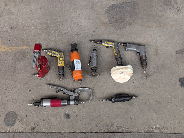8x diverse pneumatisch gereedschap - afbeelding 1 van  10