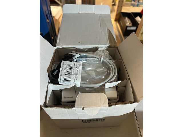 8x diversen w.o. stopcontact en glashouder emco - afbeelding 6 van  7