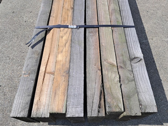 8x douglas houten balk, fijn bezaagd, douglas, vergrijzende fijn bezaagde balk, old stock - afbeelding 4 van  4