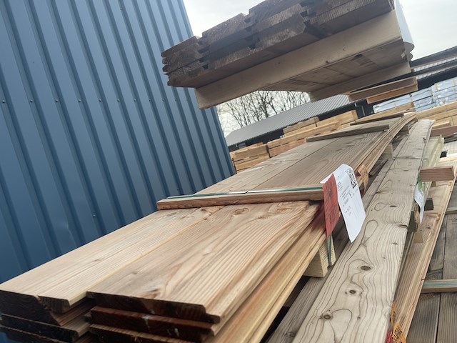 8x douglas wisselsponning/halfhoutsrabat, 18x190mm, lengte 500cm - afbeelding 1 van  3