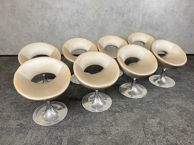 8x draaibare stoel - champagne - afbeelding 4 van  9