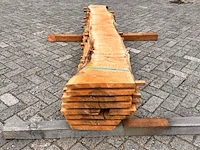 8x europees noten stam gezaagd, 27x350mm, lengte 200cm