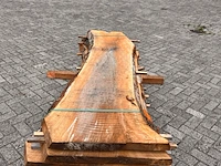 8x europees noten stam gezaagd, 52x59mm, lengte 175cm