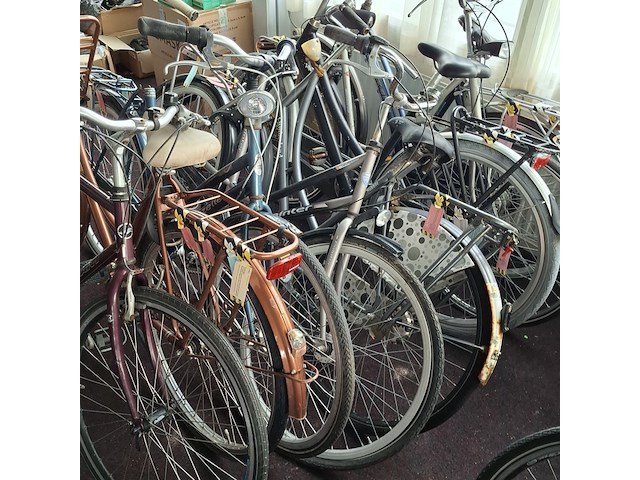 8x fiets, o.a. gazelle en batavus - afbeelding 6 van  9