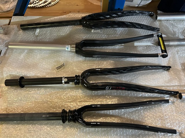 8x fiets voorvorken voor o.a. racefiets, w.o. orbit, dedaccia - afbeelding 3 van  9