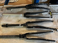 8x fiets voorvorken voor o.a. racefiets, w.o. orbit, dedaccia - afbeelding 3 van  9