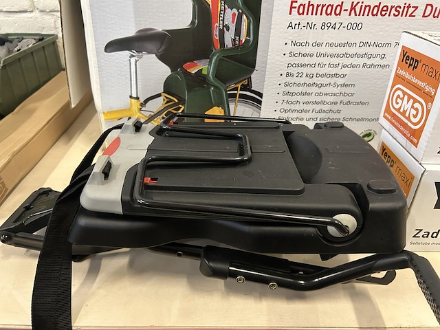 8x fietsaccessoires w.o. fietzitjes en toebehoren, w.o. kettler, yepp - afbeelding 11 van  12