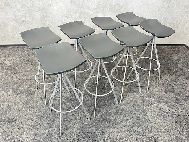8x gimlet mobles 114 - draaibare barkruk - afbeelding 1 van  9