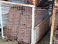 8x gitterbox met diverse dakpannen - afbeelding 2 van  12
