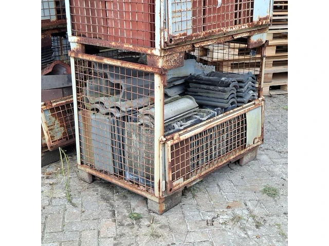8x gitterbox met diverse dakpannen - afbeelding 6 van  12