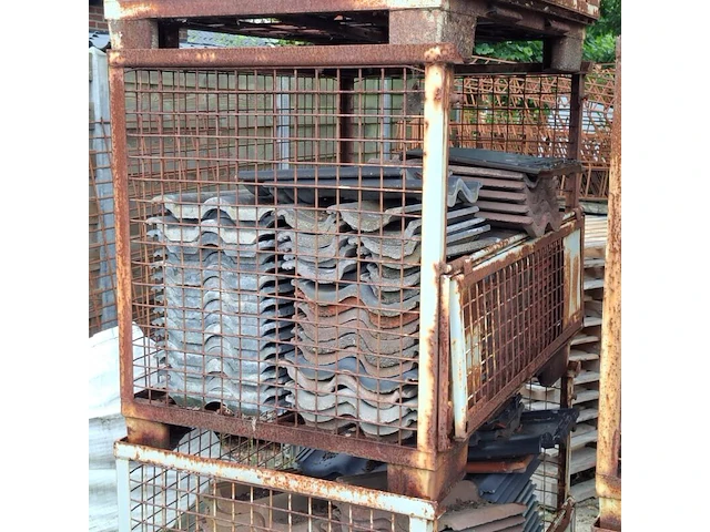 8x gitterbox met diverse dakpannen - afbeelding 12 van  12