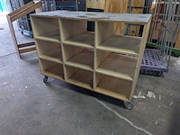 8x houten showroom meubels - afbeelding 4 van  23