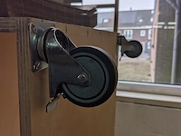 8x houten showroom meubels - afbeelding 9 van  23