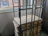 8x houten showroom meubels - afbeelding 15 van  23