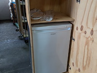 8x houten showroom meubels - afbeelding 21 van  23