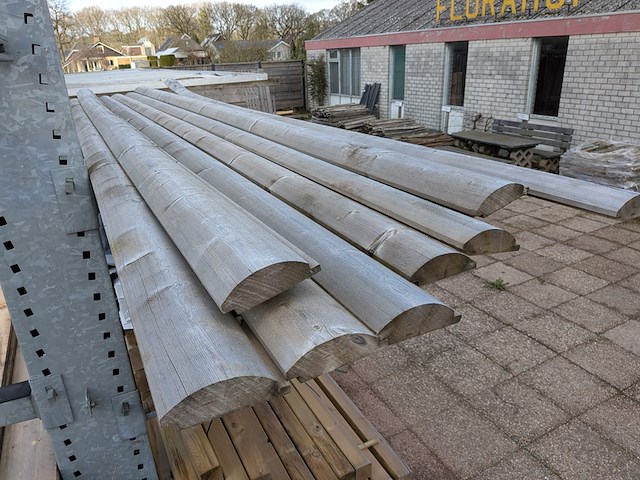 8x houtenplank/gevelbekleding - afbeelding 2 van  5