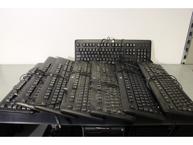 8x hp usb keyboard - afbeelding 6 van  9