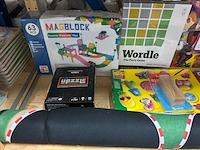 8x inhoud stellingvak w.o. speelgoed, gezelschapsspellen, hobbyartikelen w.o. tonies, kikkerland, ravensburger - afbeelding 2 van  24
