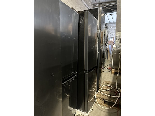 8x koel-vriescombinatie/koelkast/vriezer chiq - afbeelding 4 van  9