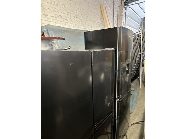8x koel-vriescombinatie/koelkast/vriezer chiq - afbeelding 6 van  9