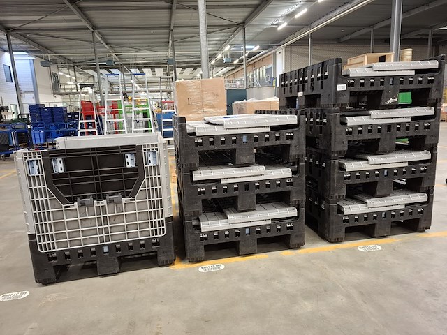 8x kunststof kuubskist - afbeelding 1 van  3