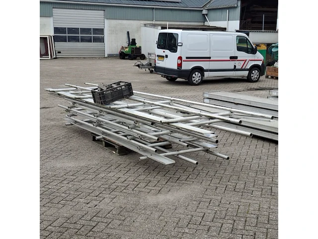 8x leuning, layher - afbeelding 1 van  7