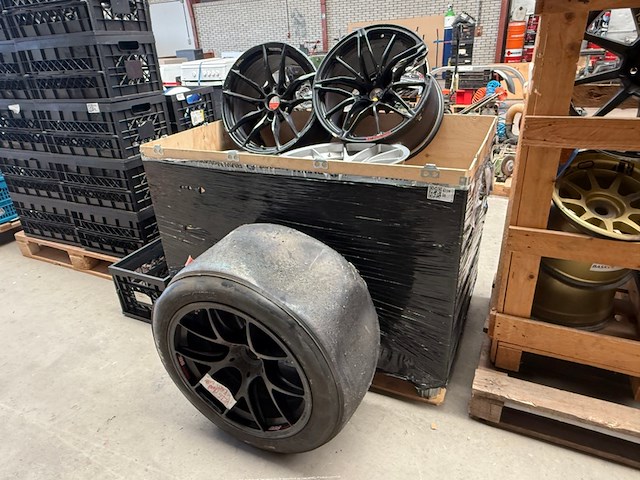 8x lichtmetalen racing velg - afbeelding 3 van  5