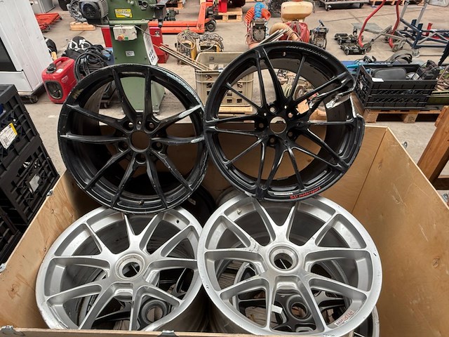 8x lichtmetalen racing velg - afbeelding 5 van  5