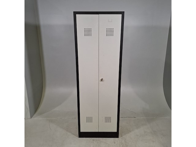 8x lockerkast - afbeelding 1 van  8