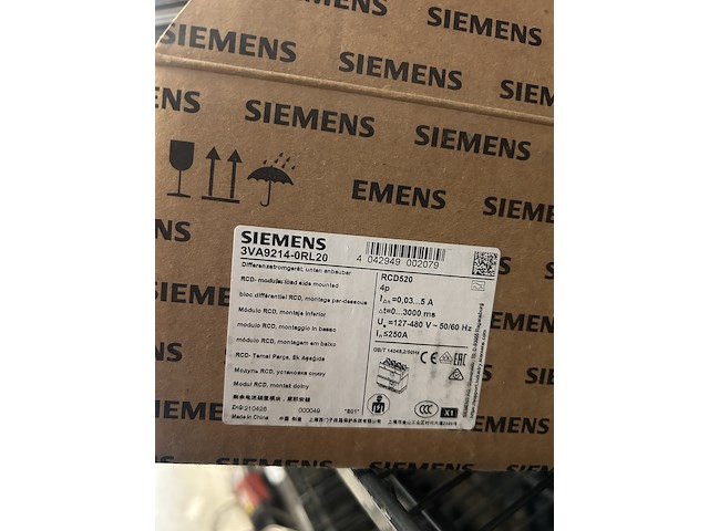 8x meterkast toebehoren w.o. aardlekschakelaar, kabel- en geleider beveiliging siemens - afbeelding 7 van  7