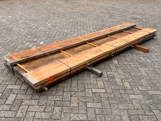 8x mora hardhouten balken fijnbezaagd, 50x300mm, lengte 400cm - afbeelding 2 van  3