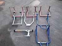 8x paddockstand, o.a. suzuki en moto professional - afbeelding 1 van  8